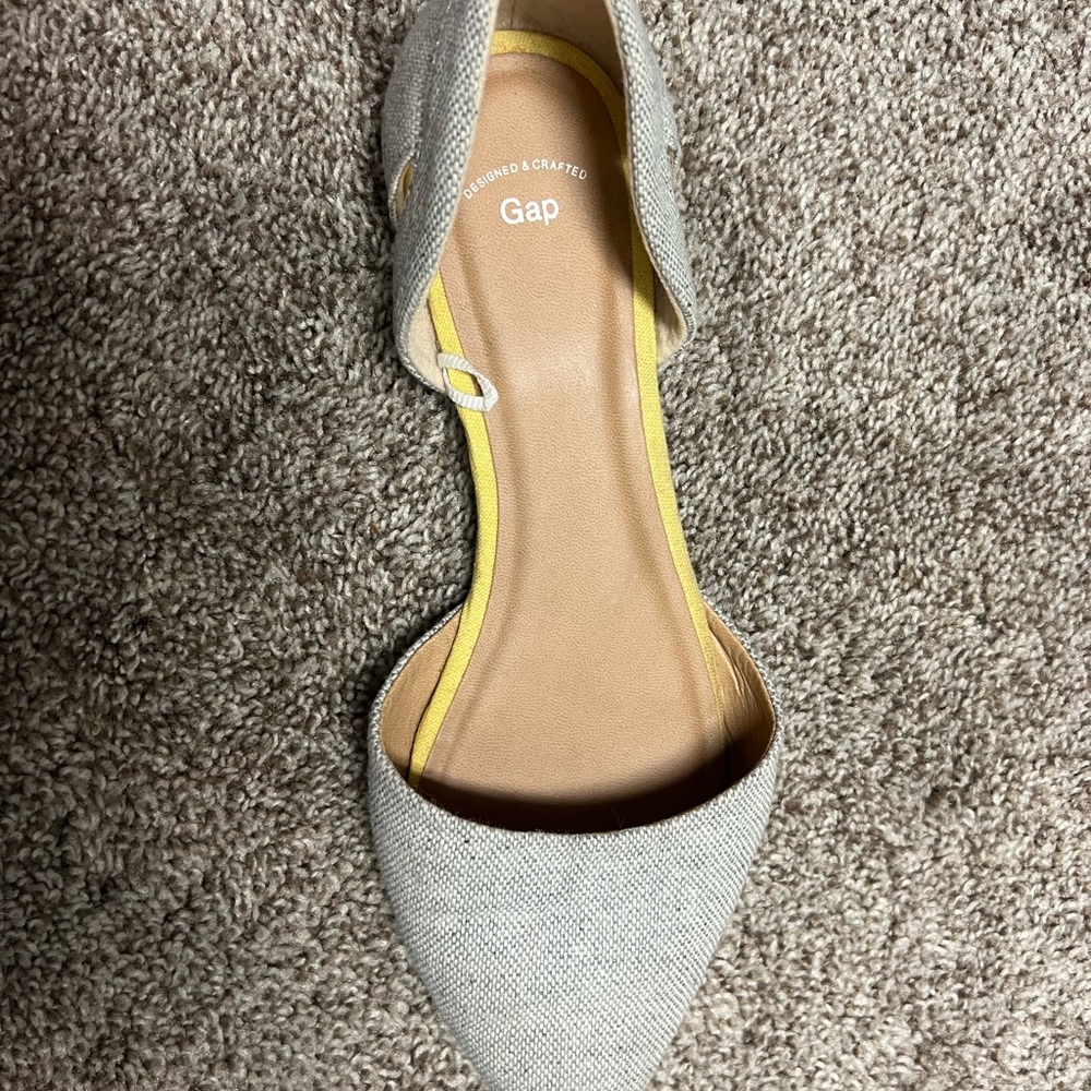 Gap slip on dress flats